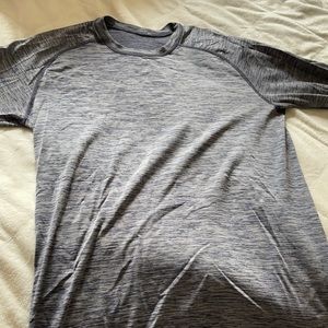 Mens Lululemon Med Grey/Navy MetalVent Long Sleeve